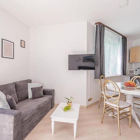 Apartament Z Balkonem Lazur 250M Od Morza Kolobrzeg Exterior photo